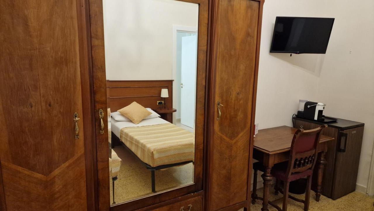 Vittoria Guest House Battipaglia Exterior photo