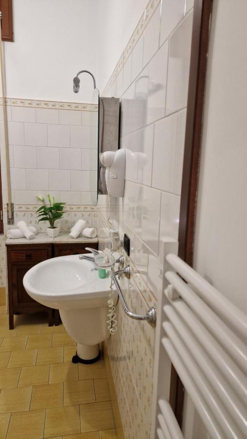 Vittoria Guest House Battipaglia Exterior photo
